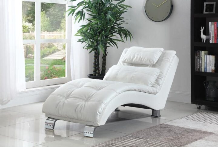 Set aside a spot for comfy resting in a modern space. This excellent chaise offers the ergonomic benefits of a contoured lounge with an eye-pleasing design. Covered in white leatherette