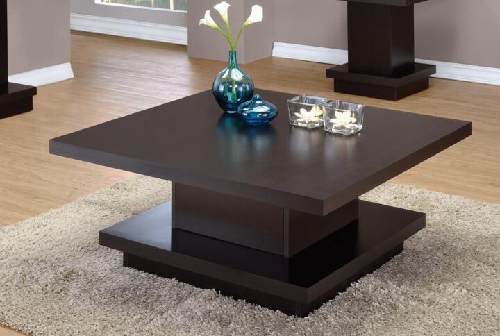 This handsome coffee table has a clean