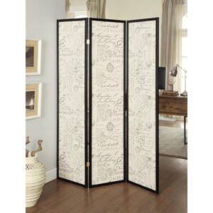 Take on an adventurous and charming design accent. A European motif adds extra artisan elegance to this three-panel screen. As a room divider or merely accent decor