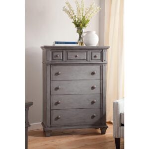 tapered and flared bun feet forming a lovely silhouette. The Sedona Chest features 5 spacious drawers with dust panels on the bottom cases for added protection.