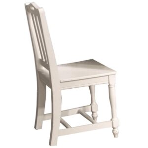 Give them a space of their own they will never outgrow with Cottage Traditions chair from American Woodcrafters. The gracefully shaped cutout handhold at the top of the chair