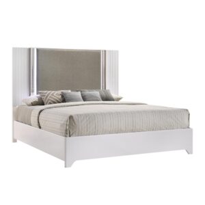 which together create a smart and sophisticated look that will enhance many room settings/décor choices. Additional features include Led and Upholstered headboard design.  Tapered panel style legs that continue the versatile and delightful visual aesthetic of this bed. Quality craftsmanship in every detail ensures durability and long-lasting wear. The bed is the perfect choice to update your bedroom and create a sanctuary of comfortable and inviting relaxation for your home for years to come.  LED lighthing.