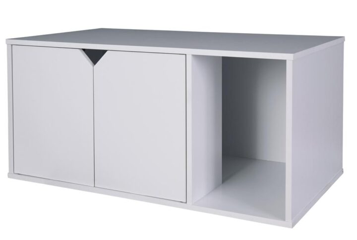 Two doors for easy accessSpacious interior area: 21" x 18.5" x 15" HSide opening to the litter box