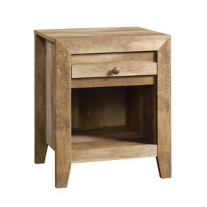 this versatile accent offers open storage for easy access and great décor display