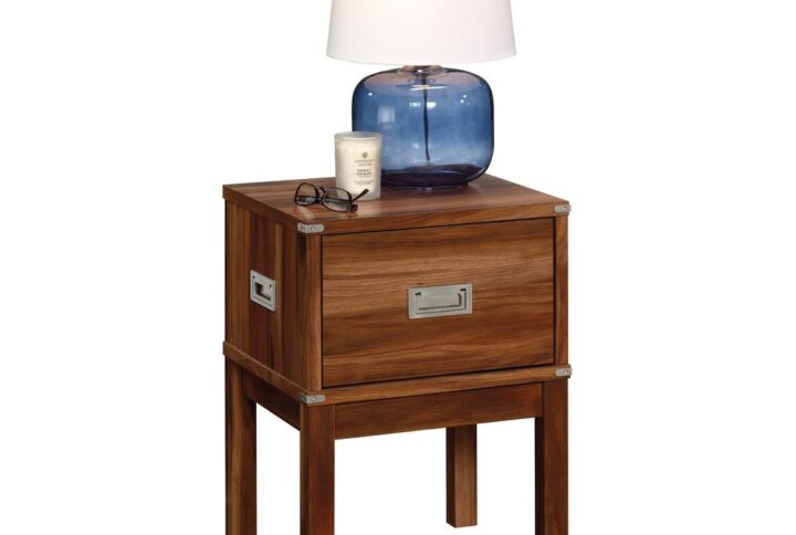 Every bed needs the perfect bedside table. Give your bedroom the additional storage space it needs while adding a touch of beautiful style and design with this night stand from the Vista Key® collection. This bedside table offers a spacious top surface that provides you with the ideal amount of space to store and display items like an accent lamp