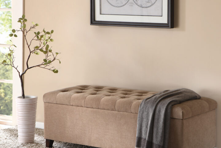 Tufted Top Soft Close Storage Bench