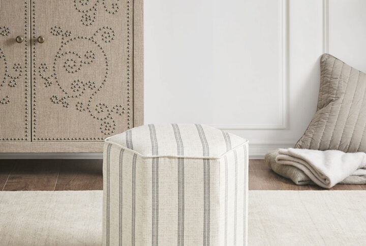 Accent Ottoman