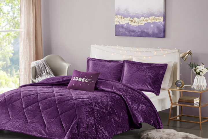 Create a luxuriously comfortable and lush bedroom space with the Intelligent Design Felicia Velvet Comforter Set. The crushed velvet