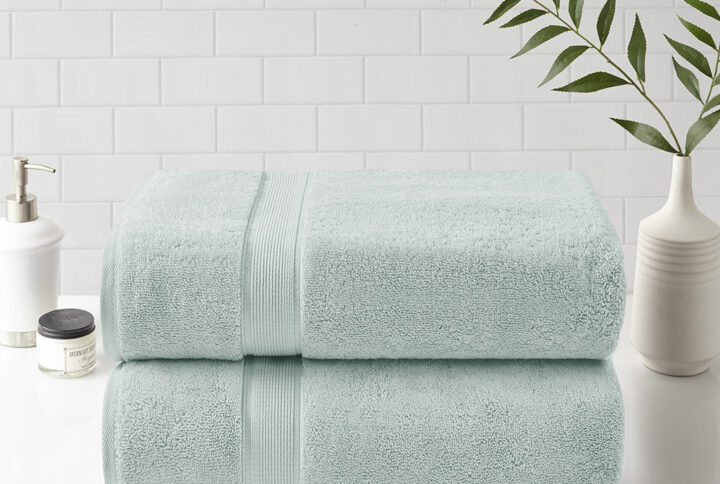 Elevate your cleaning routine with our 800GSM 100% cotton towel set