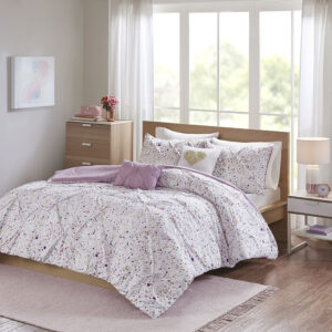 The Intelligent Design Abby Metallic Printed and Pintucked Comforter Set brings a fierce touch of glam to your bedroom. A vibrant metallic print in a plum hue and chic pintucking adorns the face of the comforter for a stunning look. The matching shams (1 in Twin/TwinXL) coordinate perfectly with the comforter