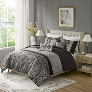 This traditional jacquard comforter set features embroidered mink