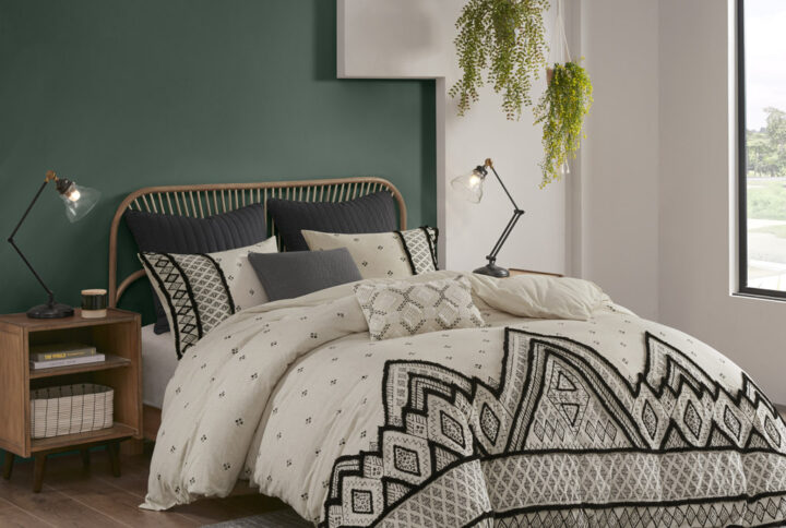 Create a modern-boho eclectic look in your bedroom with the INK+IVY Marta 3 Piece Cotton Duvet Cover Set. The natural-hued cotton and flax linen duvet cover and shams features a black diamond print with black chenille textured trim that adds dimension and creates a globally inspired look. The cotton flax linen fabric creates a crisp