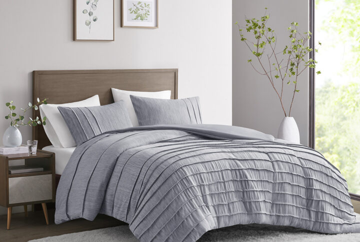 Beautyrest’s Maddox duvet cover set brings an elevated clean and casual vibe to your bedroom. With pleats on a striated blue fabric