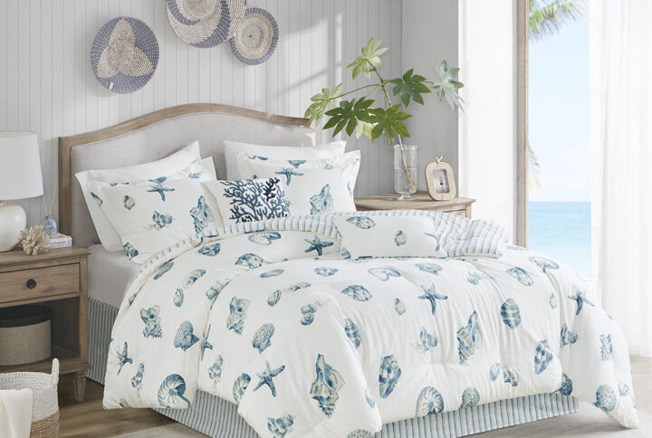 Bring a sense of the sea side into your home with this beautiful