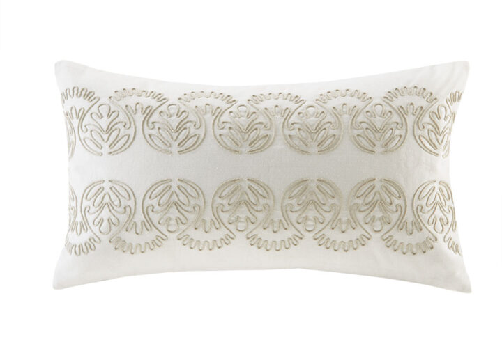 The Harbor House Suzanna Embroidered Cotton Oblong Pillow flaunts gorgeous crewel stitch embroidery on a soft white base. Its organic design looks charming on cotton faux linen and provides a natural look and feel that will give your bedding ensemble an alluring finish. A hidden zipper closure allows you to easily remove the pillow cover for cleaning and gives it a clean