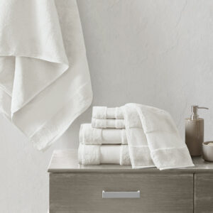 Elevate your bathroom decor with the luxuriously soft and indulgent comfort of our Madison Park Turkish cotton bath towel set. MADE IN TURKEY. These oversized cotton towels are made from smooth low-twist yarns with 600gsm weight