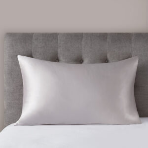 Add a touch of elegance to your bedding set with the Madison Park Silk Single Pillowcase. Made from 6A grade 25 momme