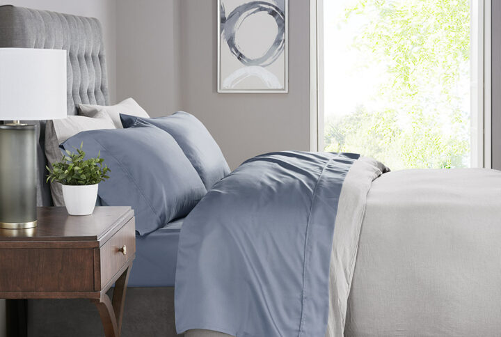 Sleep in the lush comfort of the Madison Park 525 Thread Count Cotton Blend Sheet Set. This solid sheet set is made from cotton blend sateen weave fabric with a 525 thread count. Our sheets go through a very light brushing process that gives them an incredible peach-like feel against your skin. If you've wanted to try cotton sateen sheets in the past