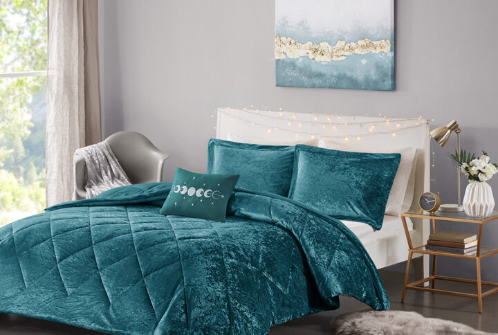 Create a luxuriously comfortable and lush bedroom space with the Intelligent Design Felicia Velvet Comforter Set. The crushed velvet