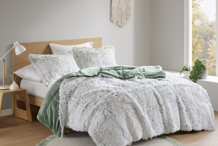 The Intelligent Design Malea Shaggy Long Fur Comforter Mini Set brings a soft contemporary update to your bedroom. The comforter and shams (1 in Twin/TwinXL) feature stylish shaggy faux fur that creates a soft fluffy texture and modern look. The solid plush reverse adds a soft and warm touch. Items in the set may come in a rolled or compressed packaging