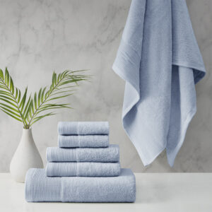 Refresh your bathroom with the luxurious and eco-friendly Beautyrest Nuage Tri Blend Antimicrobial 6 Piece Towel Set. This 600gsm premium quality towel set has a natural sheen and a soft