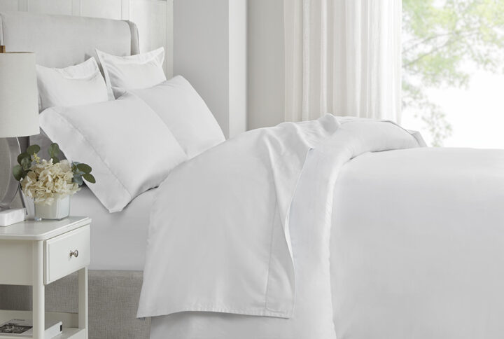 Get the best sleep of your life with this luxurious 500 Thread Count Egyptian Cotton sheet set. Beautifully crafted and specifically tailored for luxurious comfort