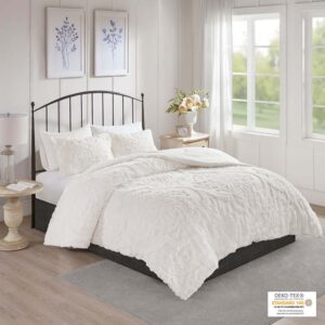 The Madison Park Viola 3 Piece Tufted Cotton Chenille Damask Comforter Set offers the perfect cottage touch to your bedroom décor. A tufted chenille damask design is beautifully displayed on the 100% cotton comforter and matching shams