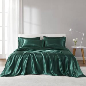 Fall asleep in smooth and luxurious comfort with our wrinkle-free satin sheets. These satin sheets are gentle on your skin and hair