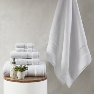 Our Madison Park Signature Splendor 1000 GSM 100% Cotton 6 Piece Towel Set provides a true luxurious addition to your bathroom essentials. This 100% cotton towel set features oversized bath towels with 1000gsm construction and 900gsm hand/wash towels that ensure a premium quality and heavy weight