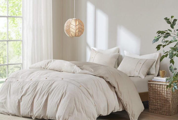 The Clean Spaces Dover 3 Piece Organic Cotton Duvet Cover Set offers a refreshing update to your bedroom. This GOTS certified organic cotton duvet cover features button placket details on the soft natural fabric