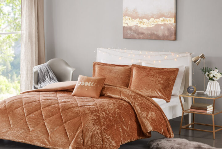 Create a luxuriously comfortable and lush bedroom space with the Intelligent Design Felicia Velvet Duvet Cover Set. The crushed velvet