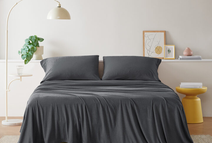 The all season jersey knit cotton blend sheet set is as comfortable as sleeping on your favorite tee. Unlike woven sheet set