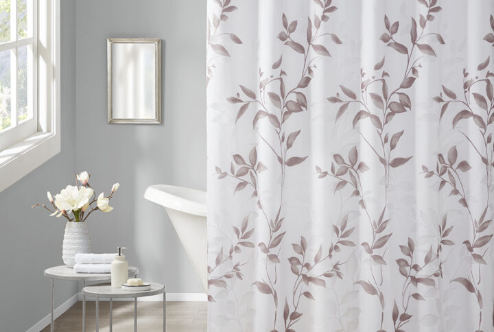 Transform your bathroom with the beauty of Madison Park’s Cecily Printed Shower Curtain. The gorgeous shower curtain flaunts a stunning allover mauve botanical design with burnout detailing for beautiful contrast and dimension. Non-absorbent water coat will help to bead water on fabric and glide down which provides quick dry and keeps fabric looking tidy