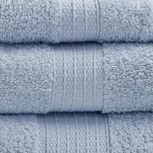 fresh touch to your bathroom decor. These 650gsm towels feature long staple GOTS certified organic yarns that are exceptionally soft and absorbent