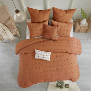 while matching shams (1 in Twin/TwinXL) and quilted Euro shams (1 in Twin/TwinXL) complement the cotton jacquard comforter set. Two decorative pillows are also included