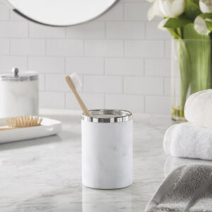 This elegant accessory collection features a modern design. Pairing hardware made of stainless steel with traditional Croscill marble design. It is a classic addition to any bathroom._x000D_