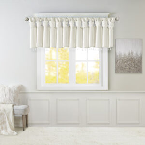 Give your home a decorator’s touch with the Madison Park Emilia Window Valance. Made from a faux silk fabric