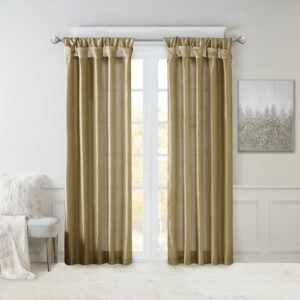 Give your home a decorator’s touch with the Madison Park Emilia Window Curtain. Made from a faux silk fabric