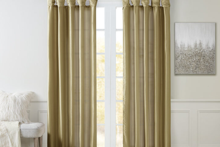 Give your home a decorator’s touch with the Madison Park Emilia Window Curtain. Made from a faux silk fabric