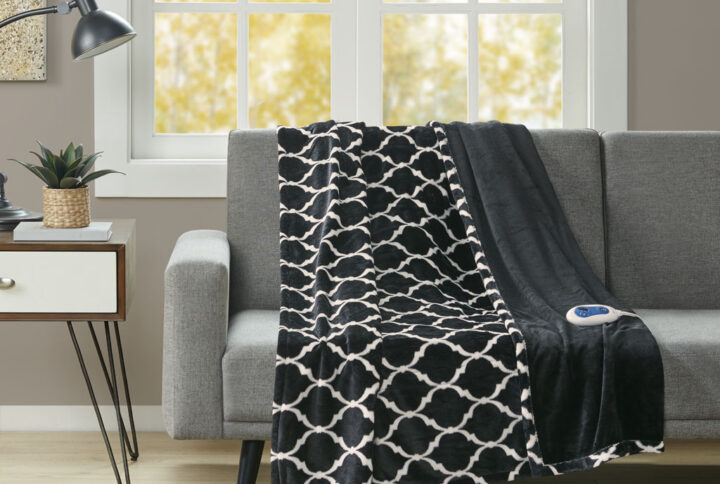 Our heated throw utilizes state of the art Secure Comfort heated technology that adjusts the temperature of your throw based on overall temperature