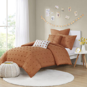 The Urban Habitat Brooklyn Cotton Jacquard Duvet Cover Set features small tufted chenille dots that create a fresh shabby chic look. This duvet cover set brings a soft and charming update to your bedroom