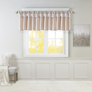 Give your home a decorator’s touch with the Madison Park Emilia Window Valance. Made from a faux silk fabric