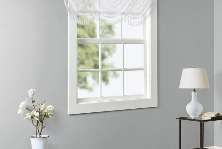 Madison Park’s Irina Diamond Sheer Waterfall Valance provides an alluring update to your home. An elegant diamond pattern is beautifully embroidered on a soft sheer fabric