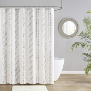 The INK+IVY Kara Cotton Jacquard Shower Curtain offers an eye-catching update to any bathroom décor. This 100% cotton shower curtain features a beautiful stripe jacquard detailing on a soft ground for a stylish and sophisticated touch