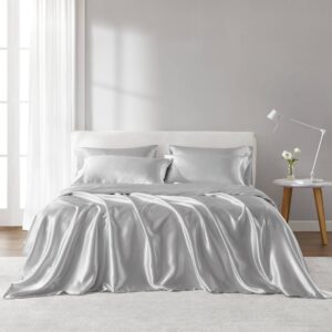 Fall asleep in smooth and luxurious comfort with our wrinkle-free satin sheets. These satin sheets are gentle on your skin and hair