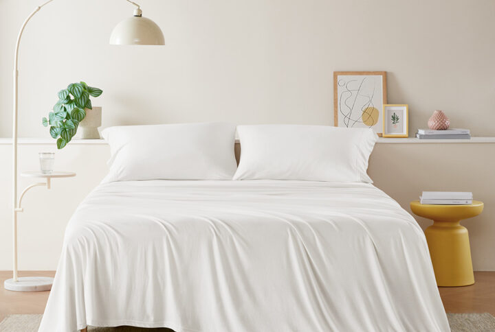 The all season jersey knit cotton blend sheet set is as comfortable as sleeping on your favorite tee. Unlike woven sheet set