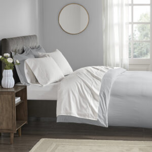 Sleep soundly in the comfort of the Beautyrest 400 Thread Count wrinkle resistant cotton sateen sheet set. The fitted sheet features a 1-inch elastic band fully around the edge which keeps the sheet in place. Machine washable for easy care