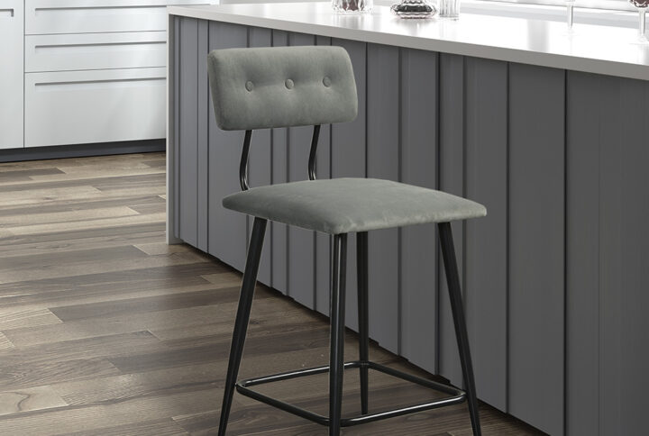 Modernize your kitchen space with the bold style of the INK+IVY Henrick 25" Metal Frame Counter Stool. This counter stool features a low