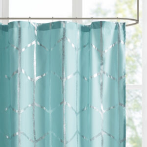 this stunning shower curtain creates a fun and eye-catching look!  Machine washable for easy care