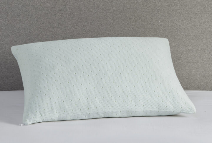 Stay cool and comfortable all night with the Sleep Philosophy Shredded Memory Foam Pillow with Rayon from Bamboo Blend Cover. This pillow is constructed shredded memory foam inner filling that constantly adjusts to your body while you sleep